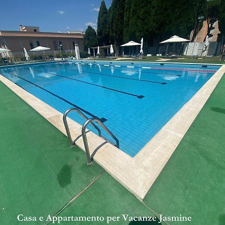Casa E Appartamento Per Vacanze Jasmine Рим Екстер'єр фото